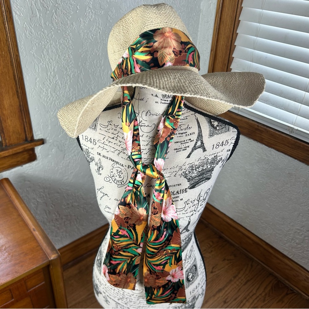 STEVE MADDEN Straw Floppy Hat With Attached Tropical Floral Scarf Size OS
